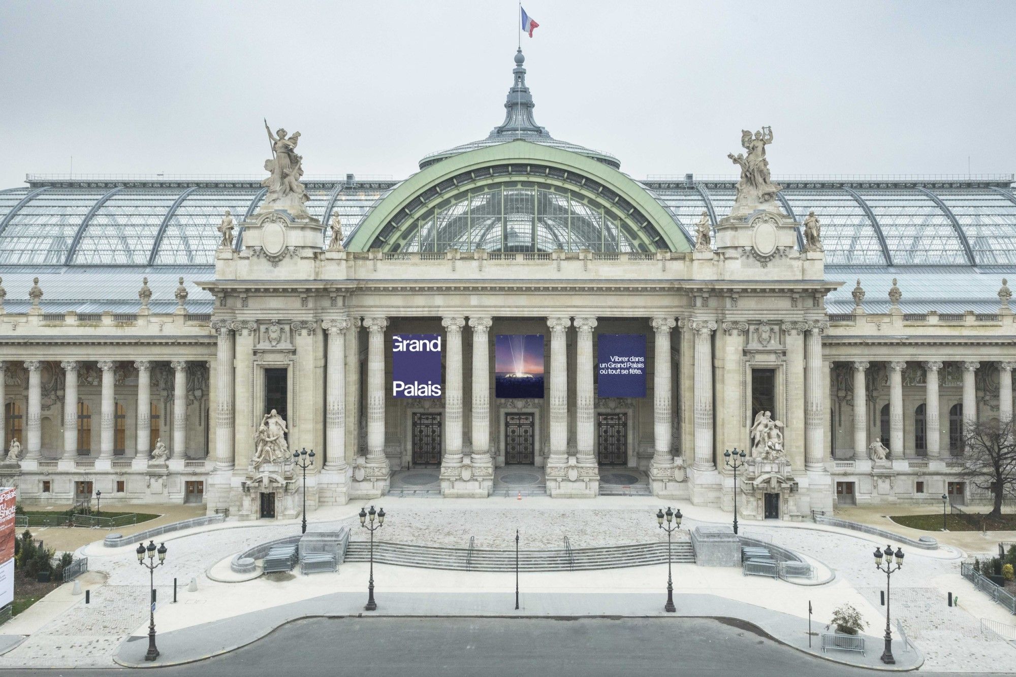 66_facade_du_grand_palais_avenue_winston_churchill_simon_lerat_pour_le_grand_palais_rmn_2024_72_dpi_97b4197358-1